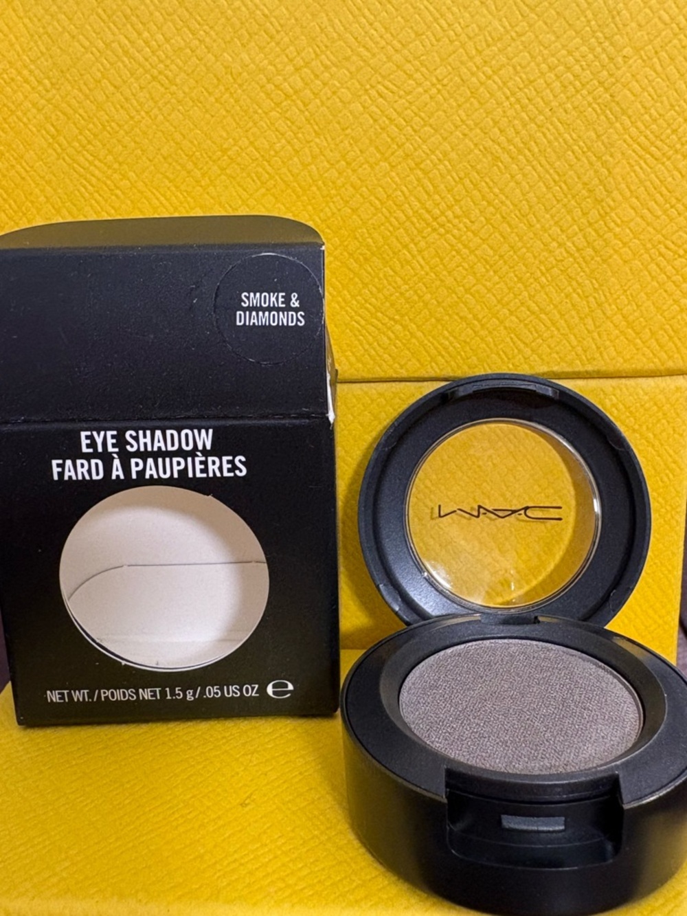 VINTAGE DISCONTINUED MAC Eye Shadow — Smoke & Diamonds